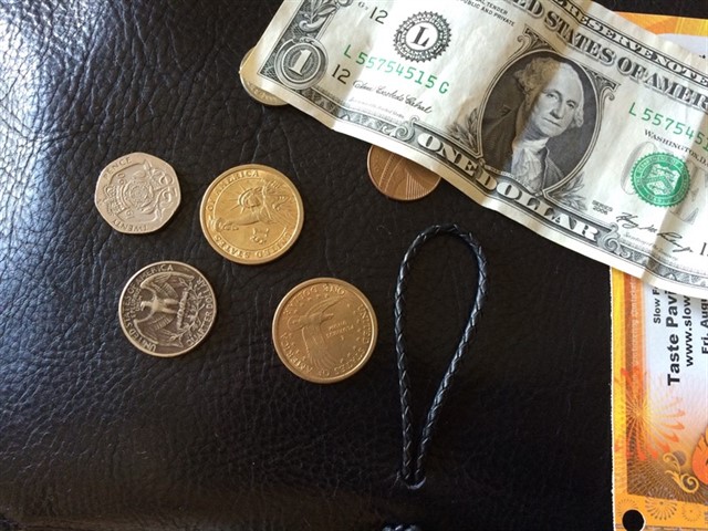 Wallet coins_640x480.jpg