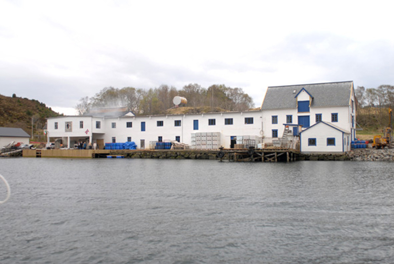 03 Njardar esterno.jpg